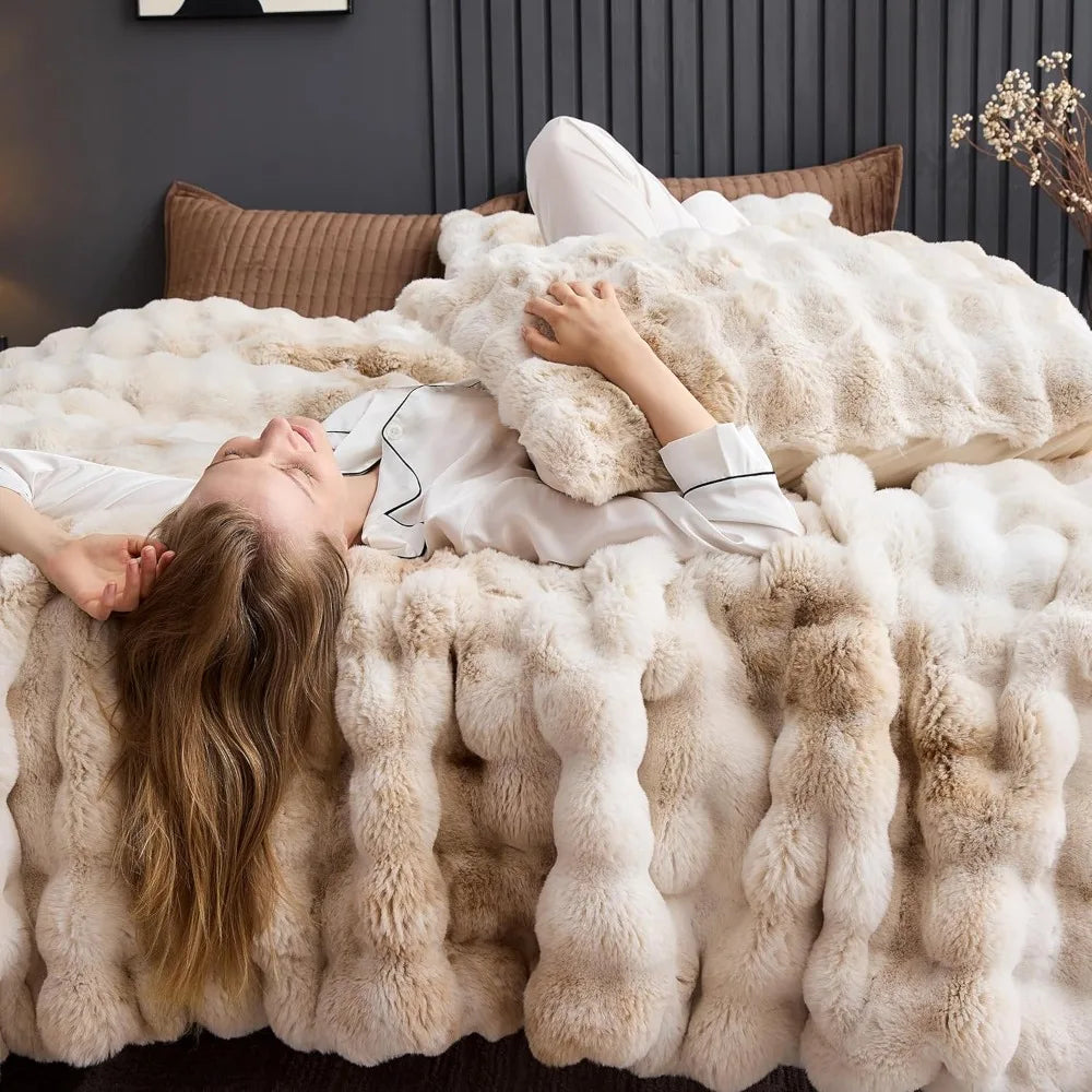 3 Pieces Fluffy Faux Rabbit Fur Bubble Comforter Set King Size, Tie-Dyeing Beige Plush Fuzzy Bedding Set, Warm Soft Bu