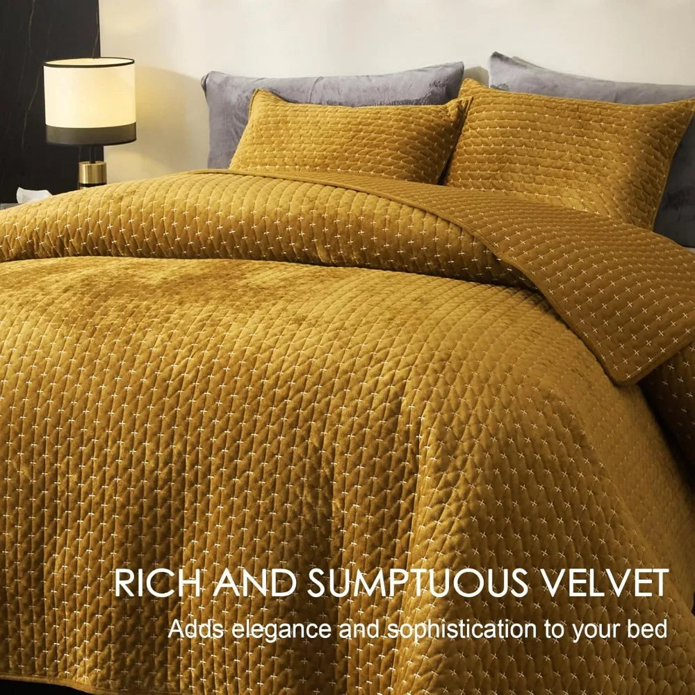 Luxurious Oversized King Size Velvet Quilted Bedding Set - Soft Lightweight Coverlet